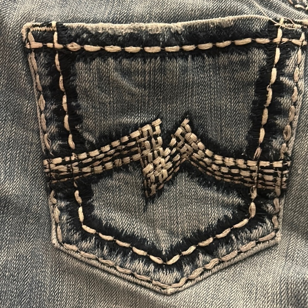 Miss Me Jeans‎ with intricate pocket stitching - size 26 - Picture 9 of 13